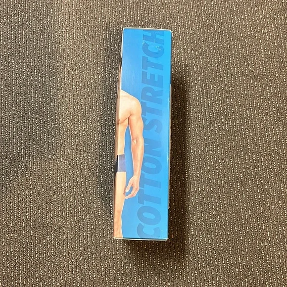 4 pack briefs - Picture 2 of 3